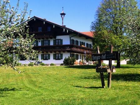 Hotel Berger-Hof Grabenstätt Esterno foto